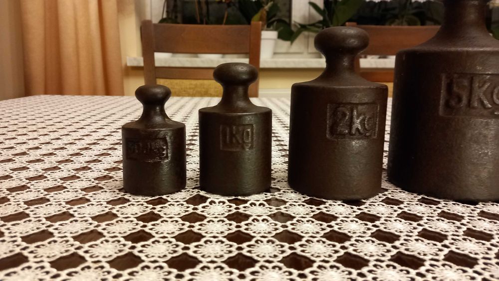 Stare odważniki żeliwne 0,5;1; 2;3;5;10kg odważnik żeliwny