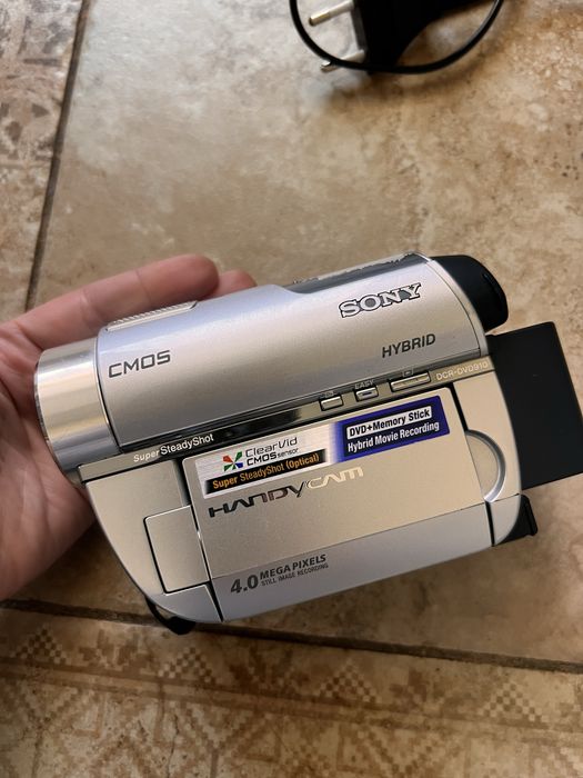 Sony handycam відеокамера DCR-DVD910E