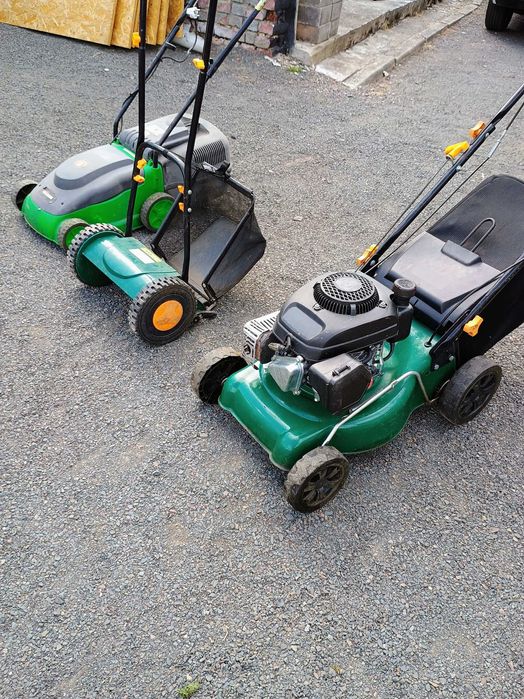 Kosiarki spalinowe z napędem,wrzecionowe,ręczne.