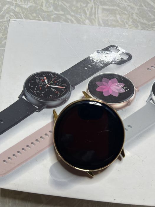 Годинник Samsung Band Active