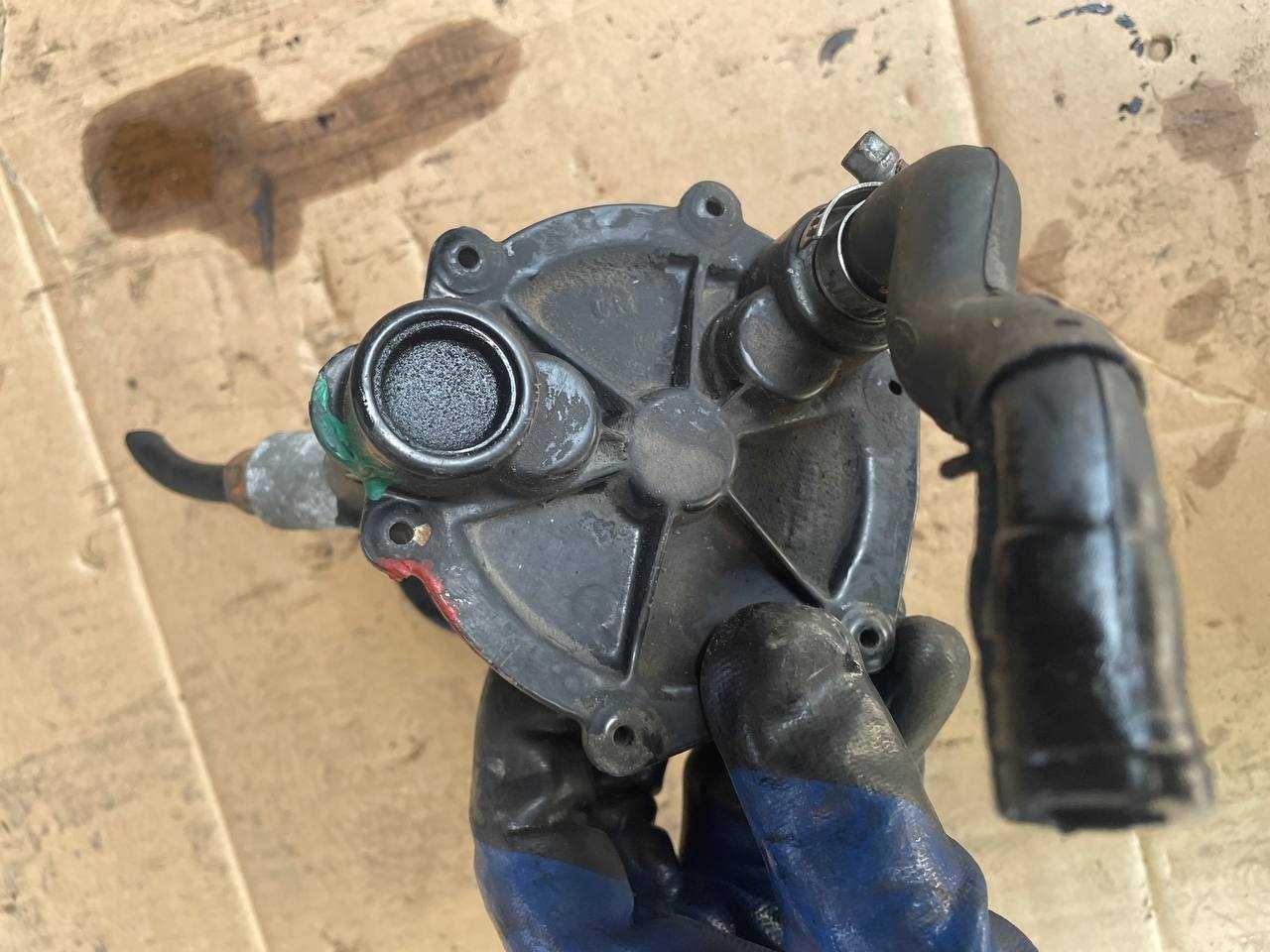 Вакуумный насос Ford Connect 1.8 tdci 2002-2013 год