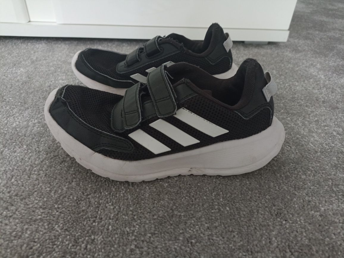 Buty Adidas na rzepy. Rozmiar 33. Wkładka 21 cm.