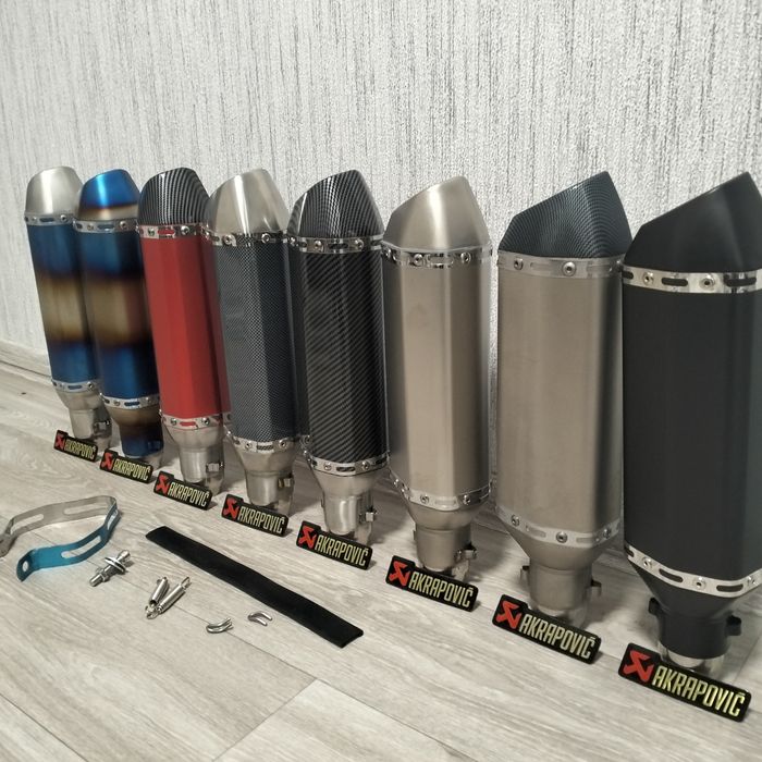 Прямоточный глушитель akrapovic мото карбон  прямоток