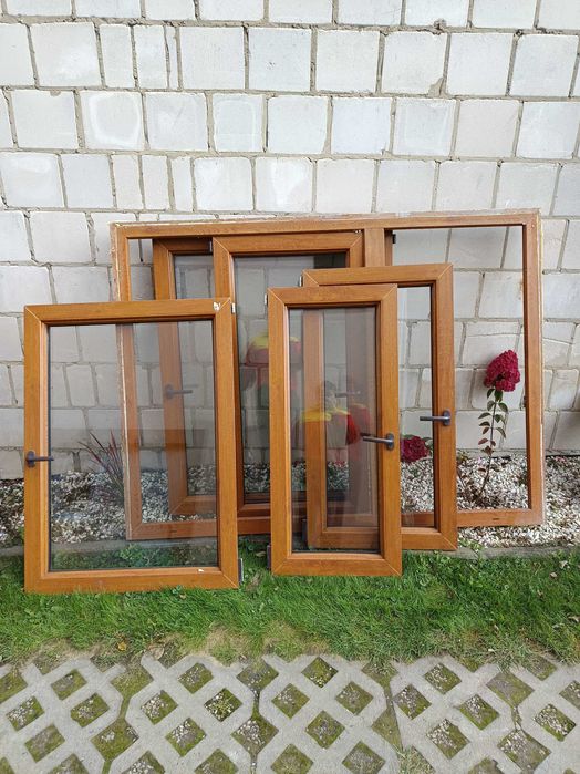 Okna z demontażu ! Kolor dwustronny . Stan bardzo dobry .