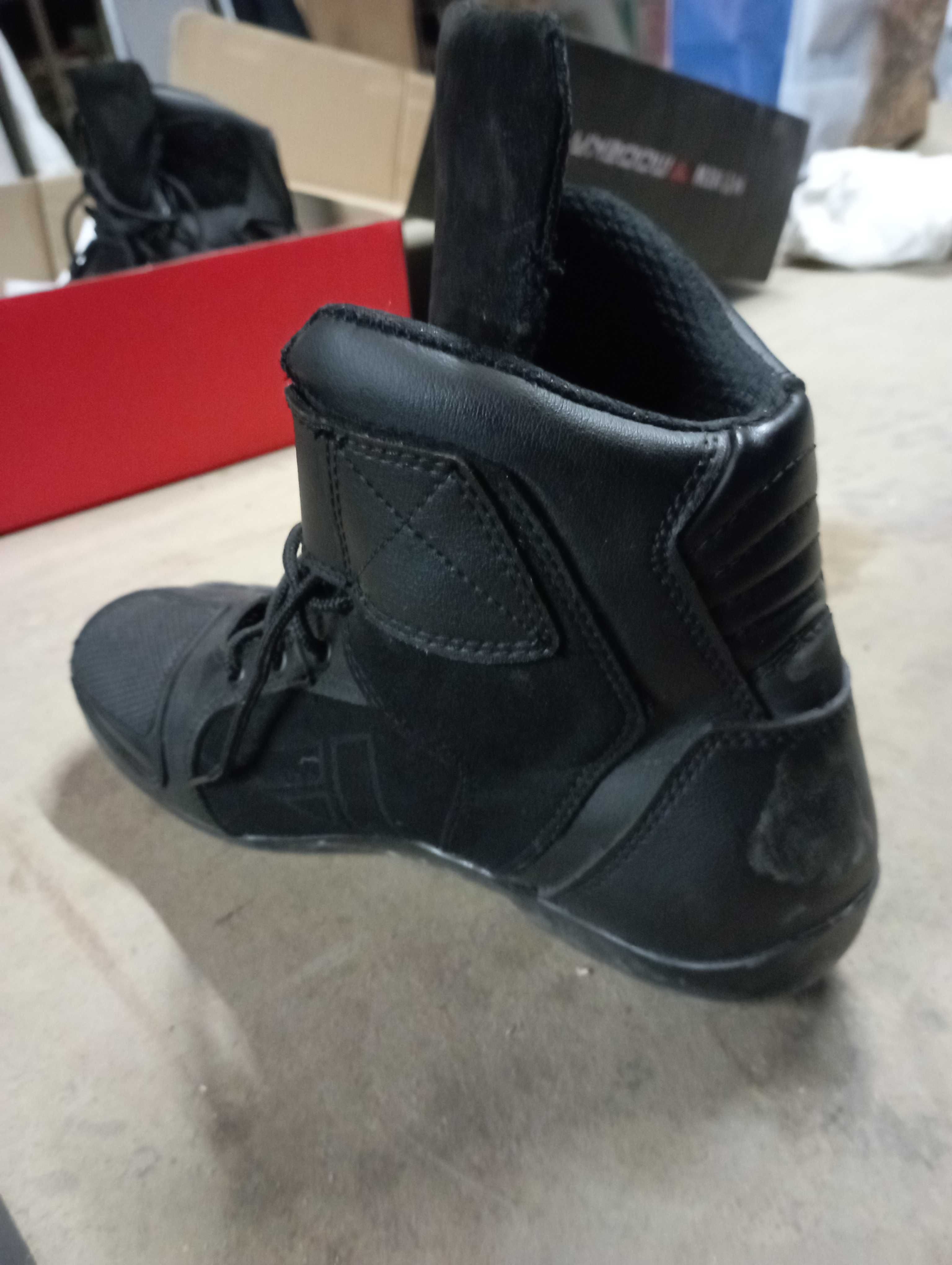 Botas motard novas