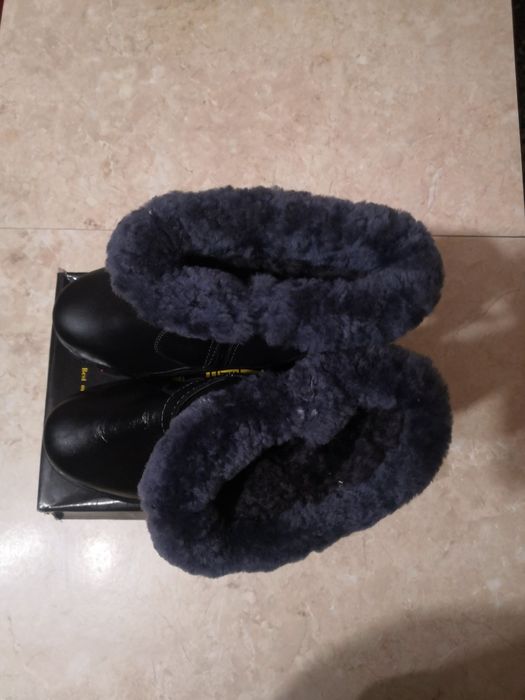 Зимові з НАТУРАЛЬНОЇ  кожи і ОВЧИНИ  дитячі сапоги Дешего!!!