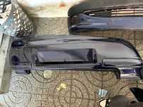 Vendo parachoques trazeiro original GOLF 4. Azul.