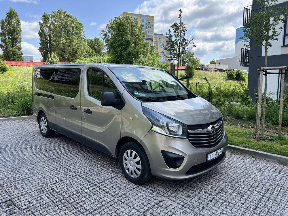 Wynajem busa 9 osobowy WOLNE TERMINY WAKACJE