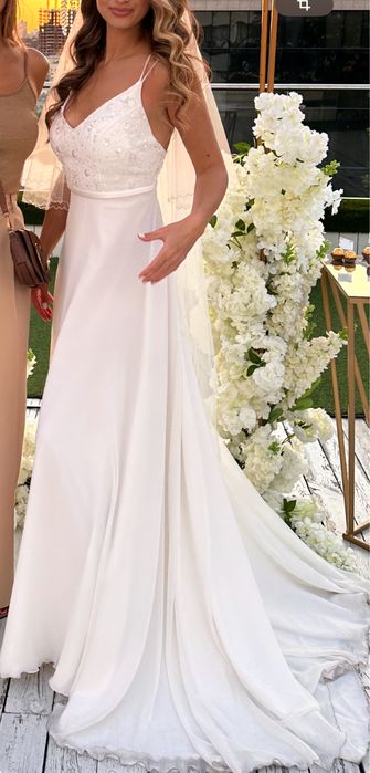 Вечірня весільна сукня