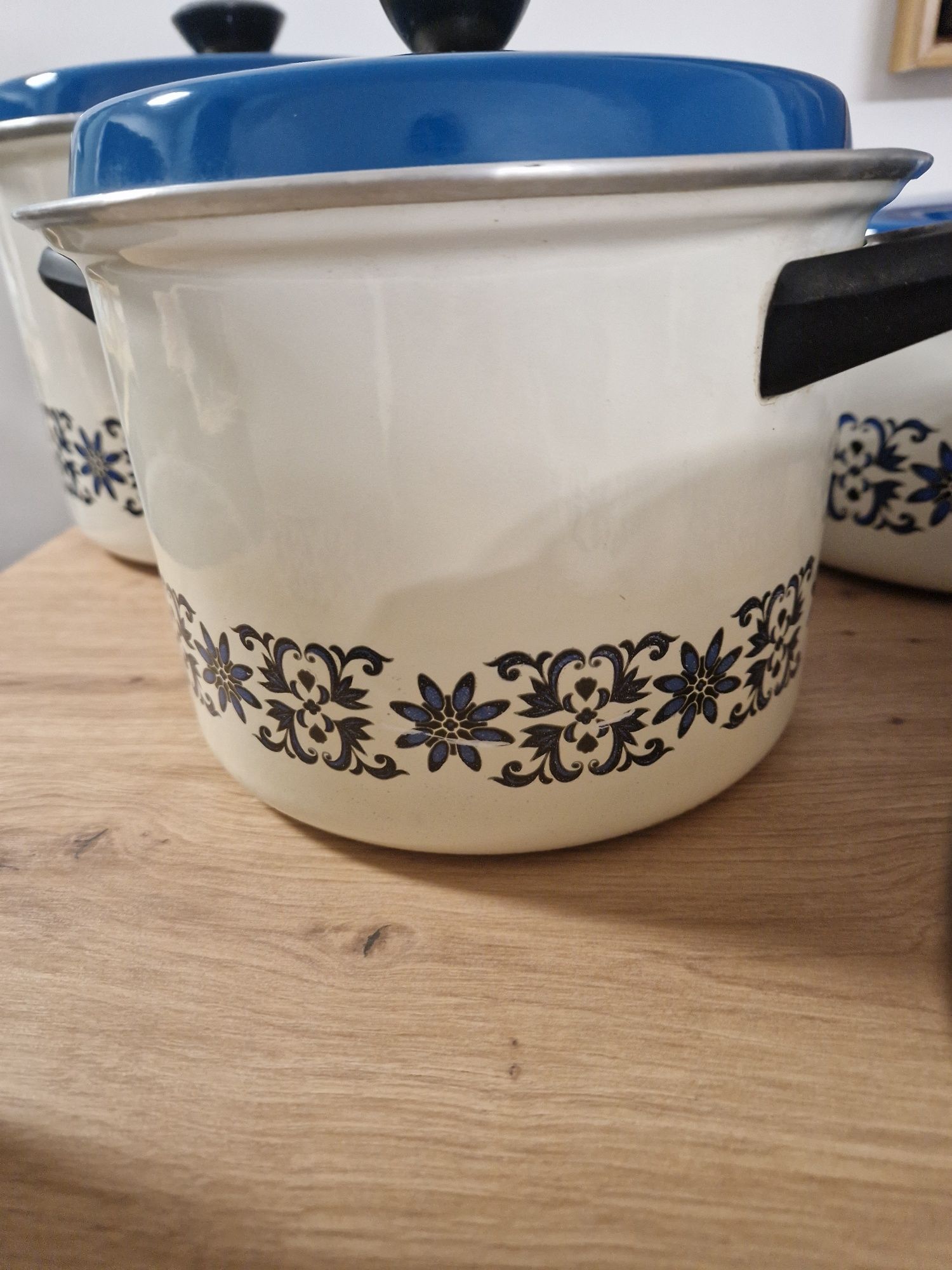 Trem de cozinha esmaltado