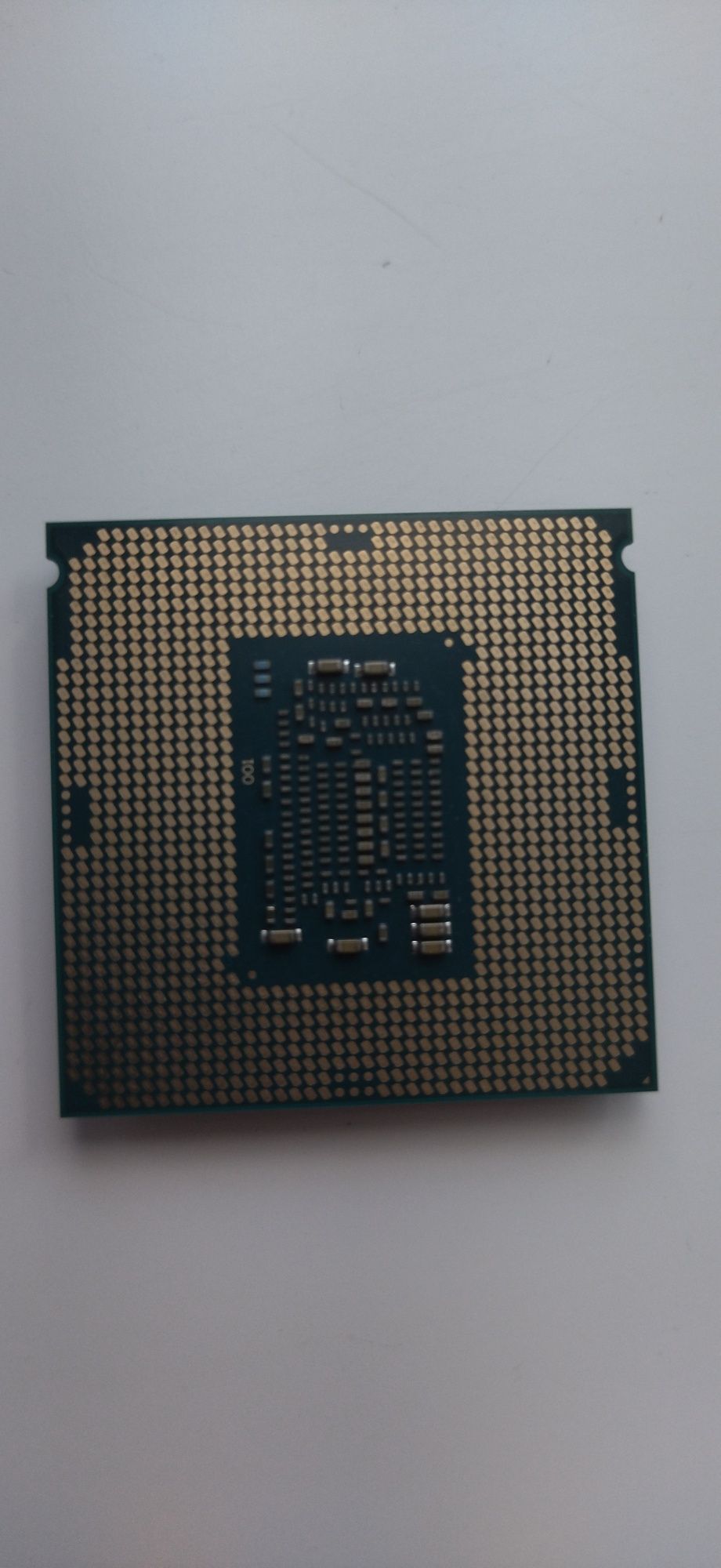 Intel Core i3-8100