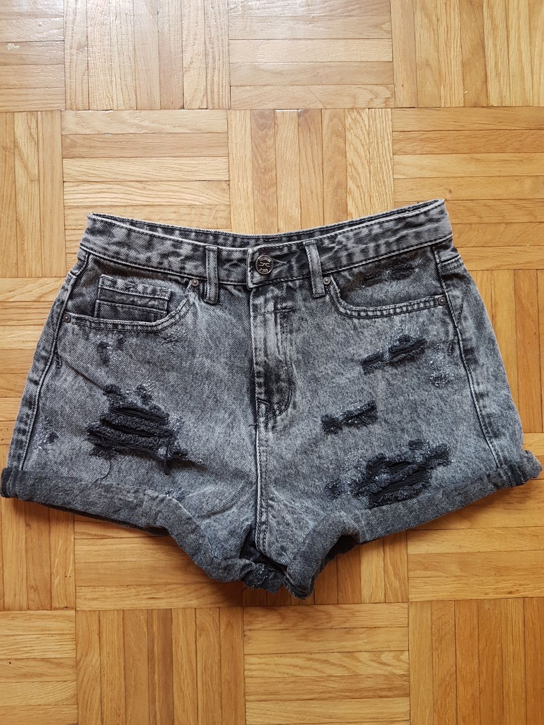 Spodenki r. XS Pull & Bear Jeansowe z wysokim stanem 34 wysoki stan