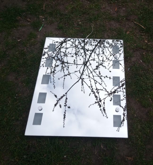 Lustro z podświetleniem