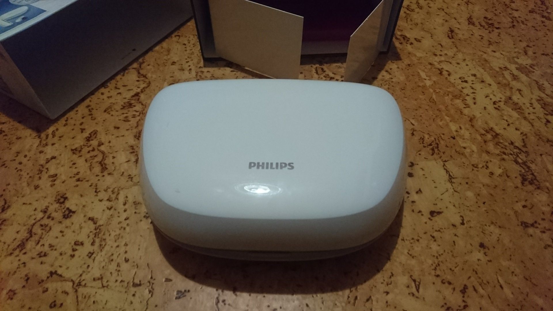 Лазерный эпилятор PHILIPS. Абсолютно новый.