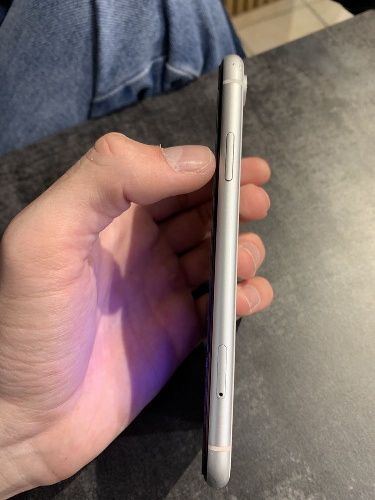 Iphone xr 64 Белый