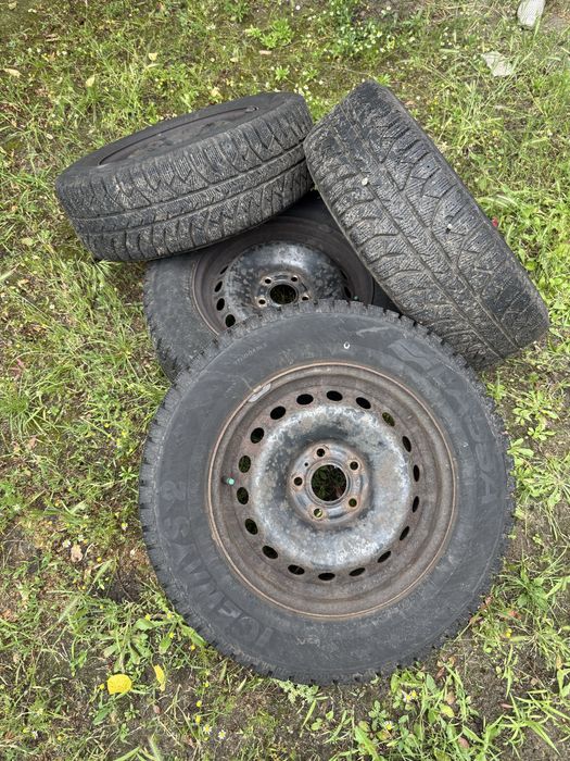 Шини Lassa 215/65 R16 98T з дисками