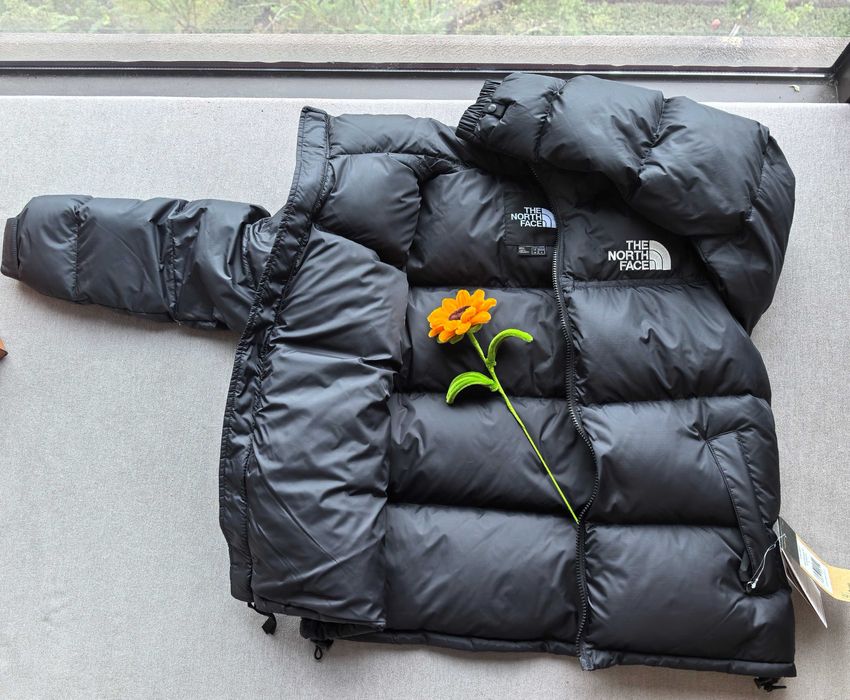 Czarny kurtka puchowa modna i ciepła/ rozmiar S