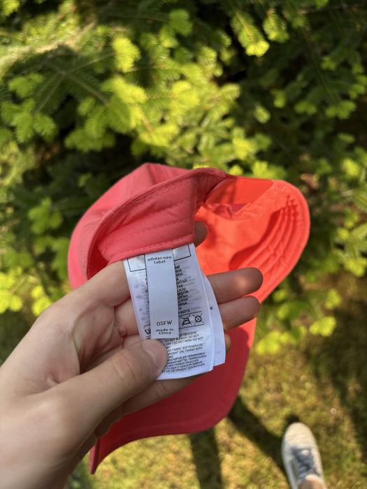 Кепка жіноча adidas