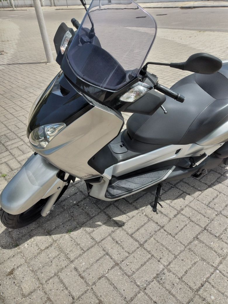 Yamaha xmax 250 como nova ler descrição PREÇO FIXO