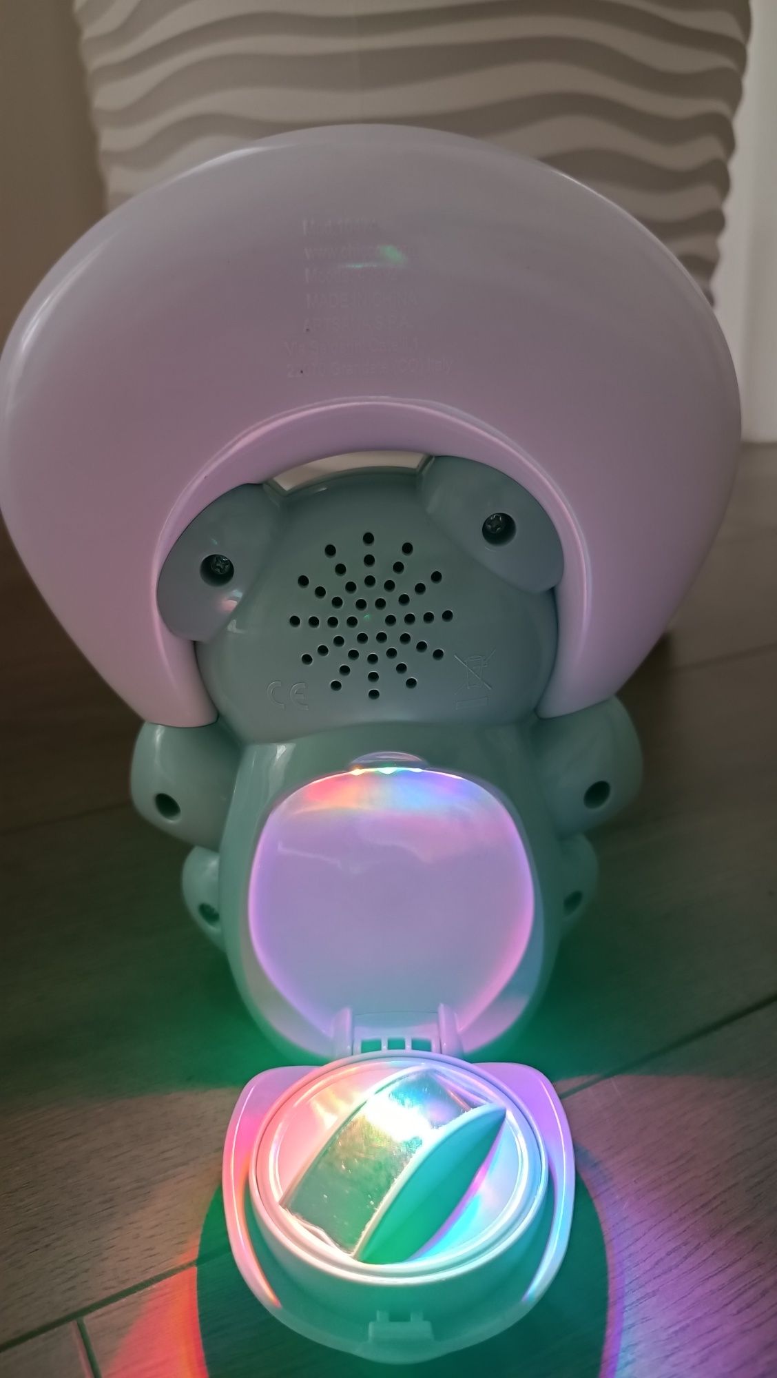 Іграшка-нічник проектор Chicco