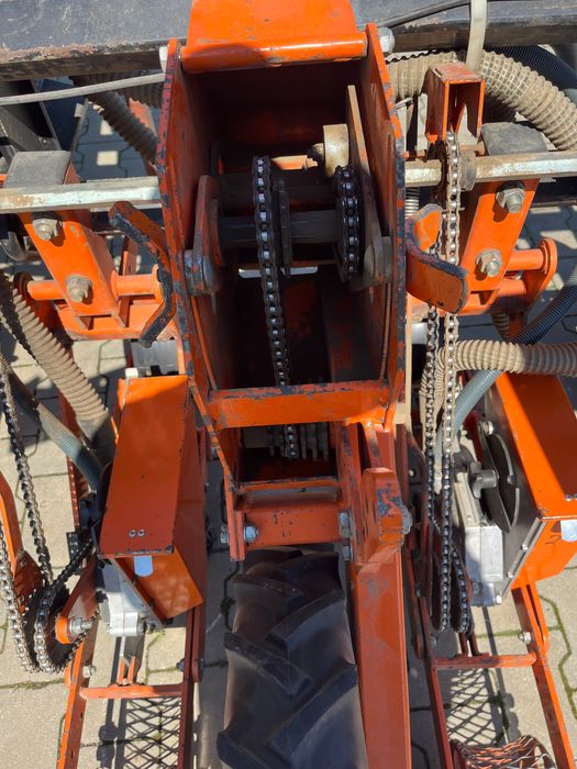 Siewnik do warzyw 6rzędowy Stanhay 785