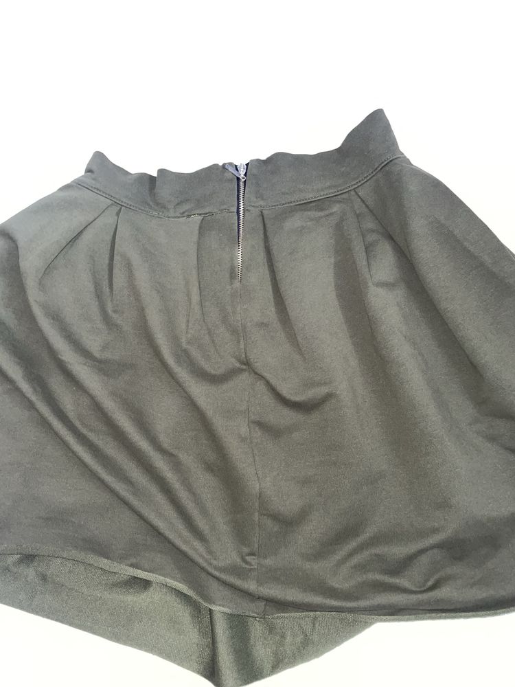 Zielona khaki spódnica rozkloszowana S 36