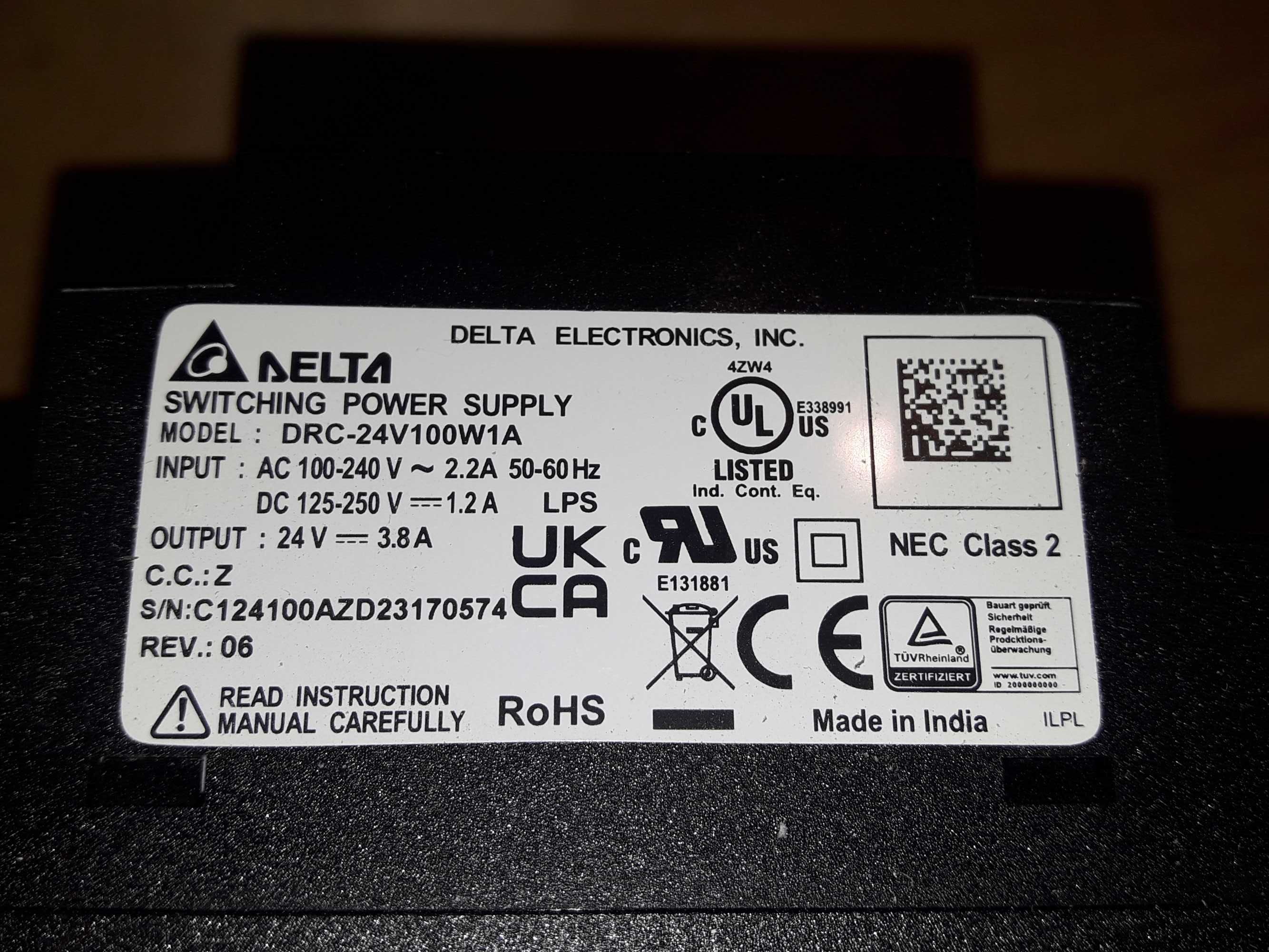 Zasilacz na szynę DIN Delta Electronics DRC-24V100W1A czarny