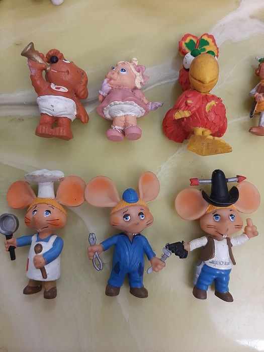 Dartacão e os 3 Moscaoteiros da disvenda e outros bonecos em PVC