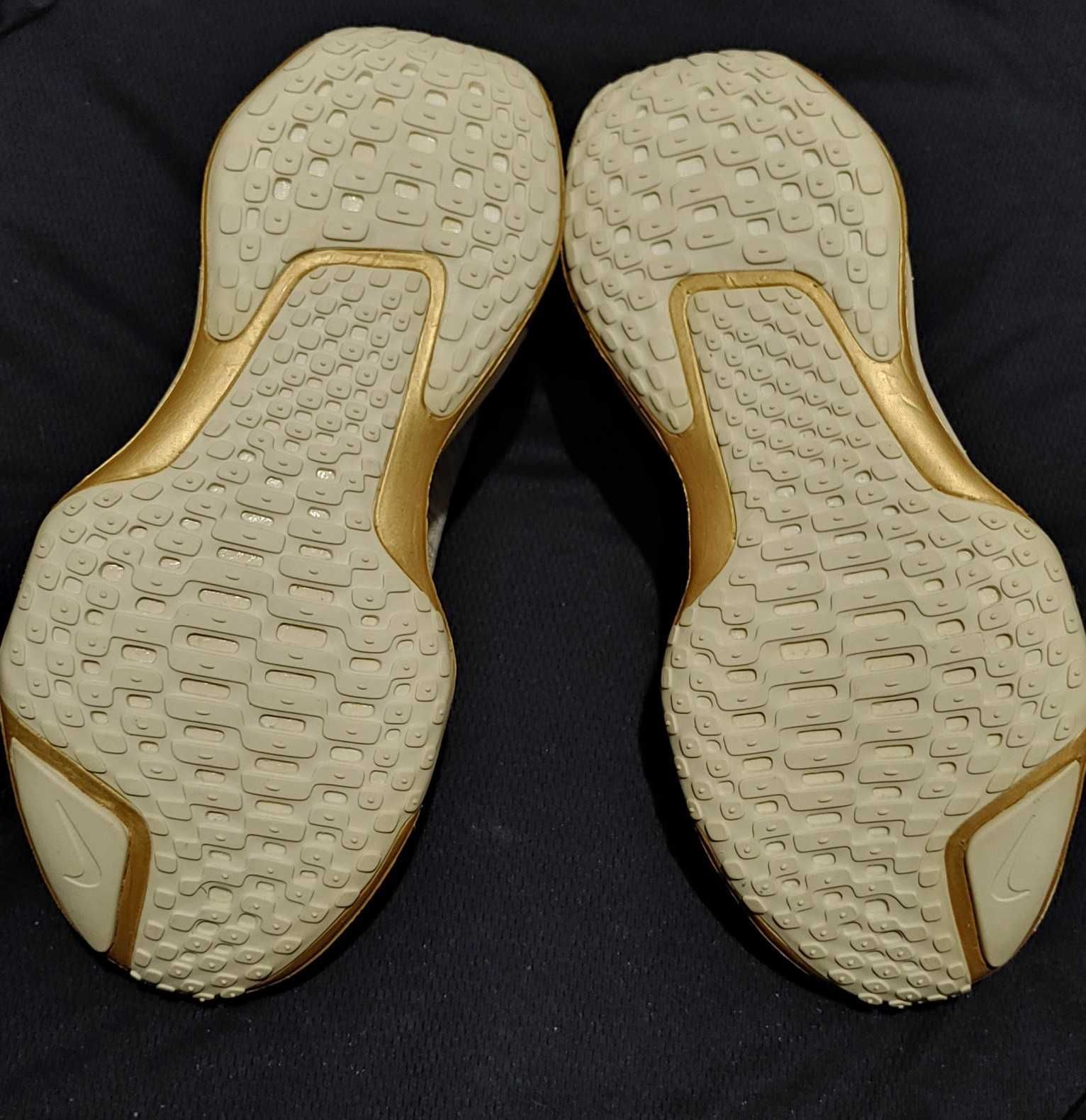 Кросовки есклюзивні Nike invincible Run3