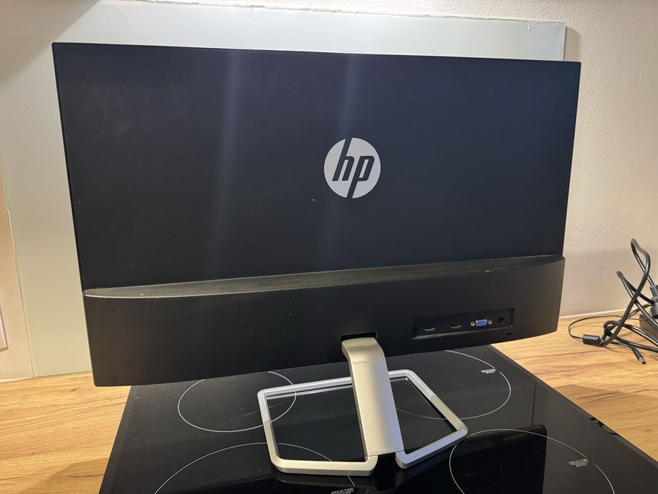 Monitor HP 27f stan idealny
