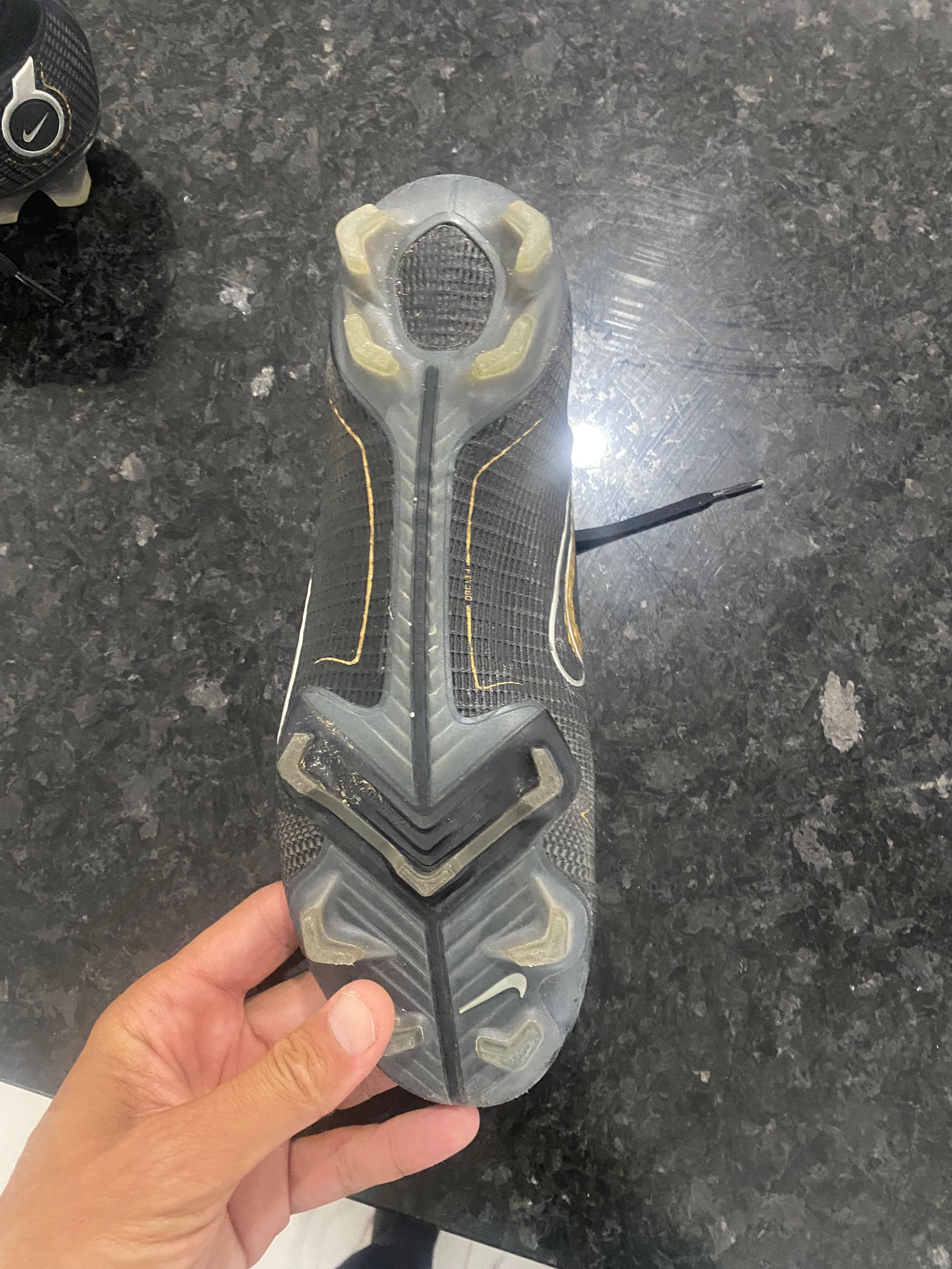 Chuteiras nike mercurial modelo oficial