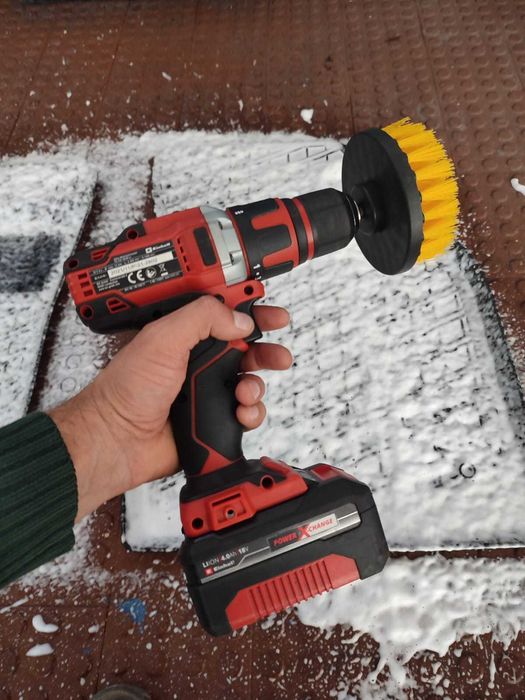 Lavagem Detalhada Automóvel