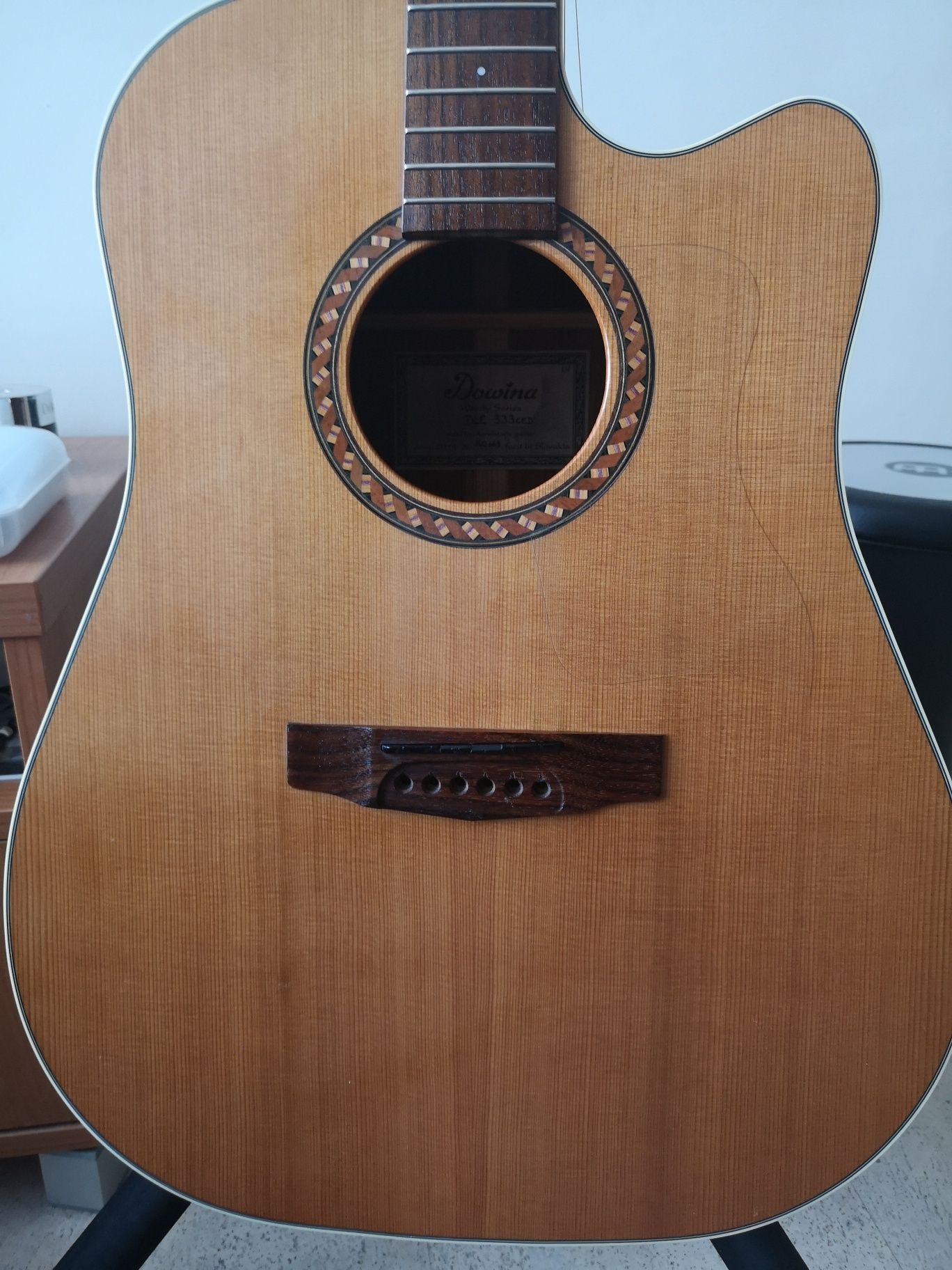 Gitara Dowina DCE 333