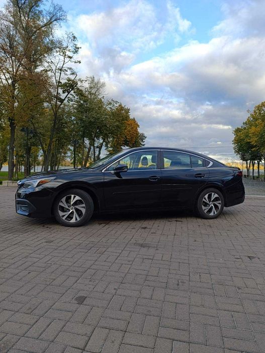 Автомобіль Subaru Legacy Premium 2020