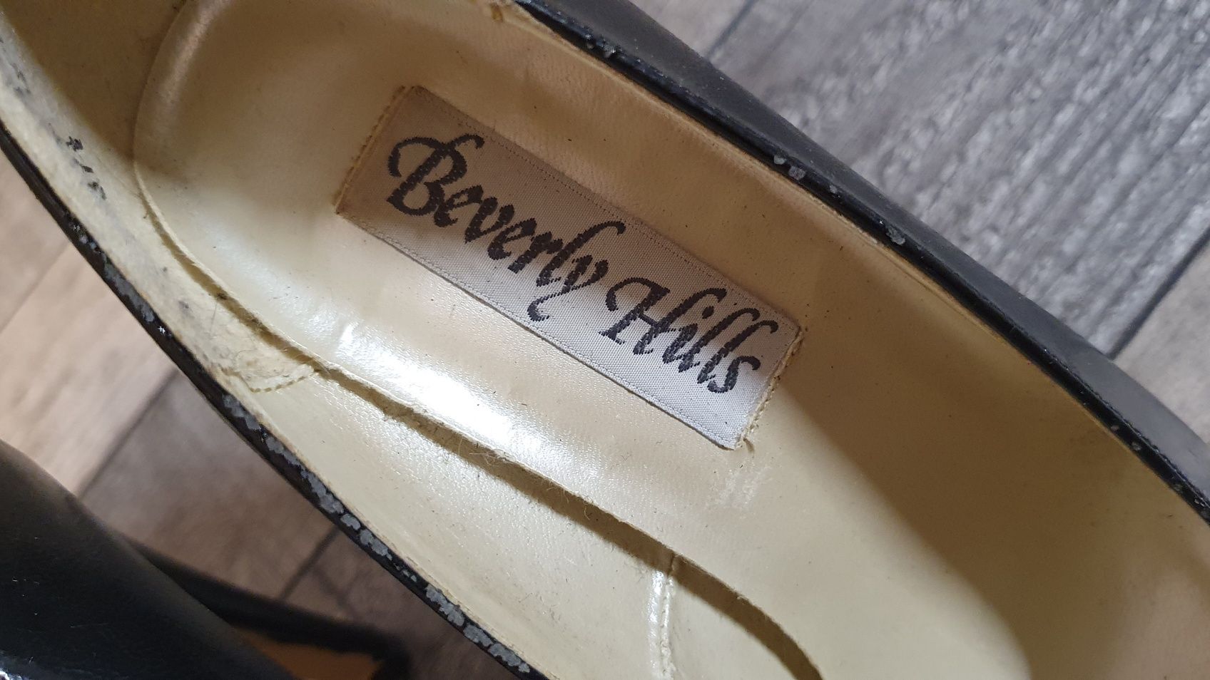 Szpilki Beverly Hills czarne długość wkładki 27 cm!