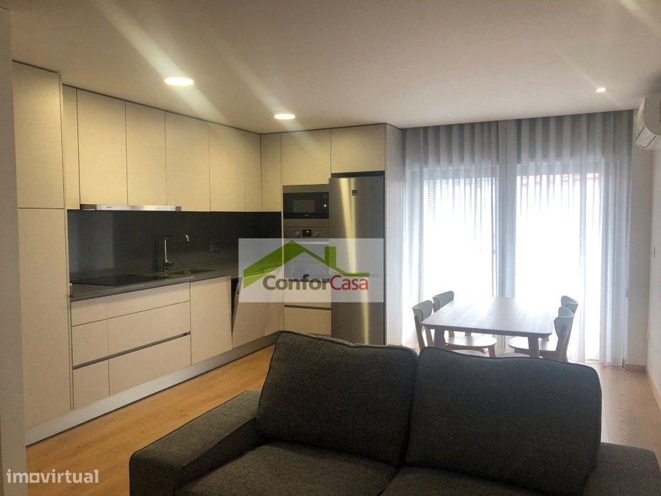 Apartamento T1 mobilado para arrendamento- Ar cond.-L.garagem