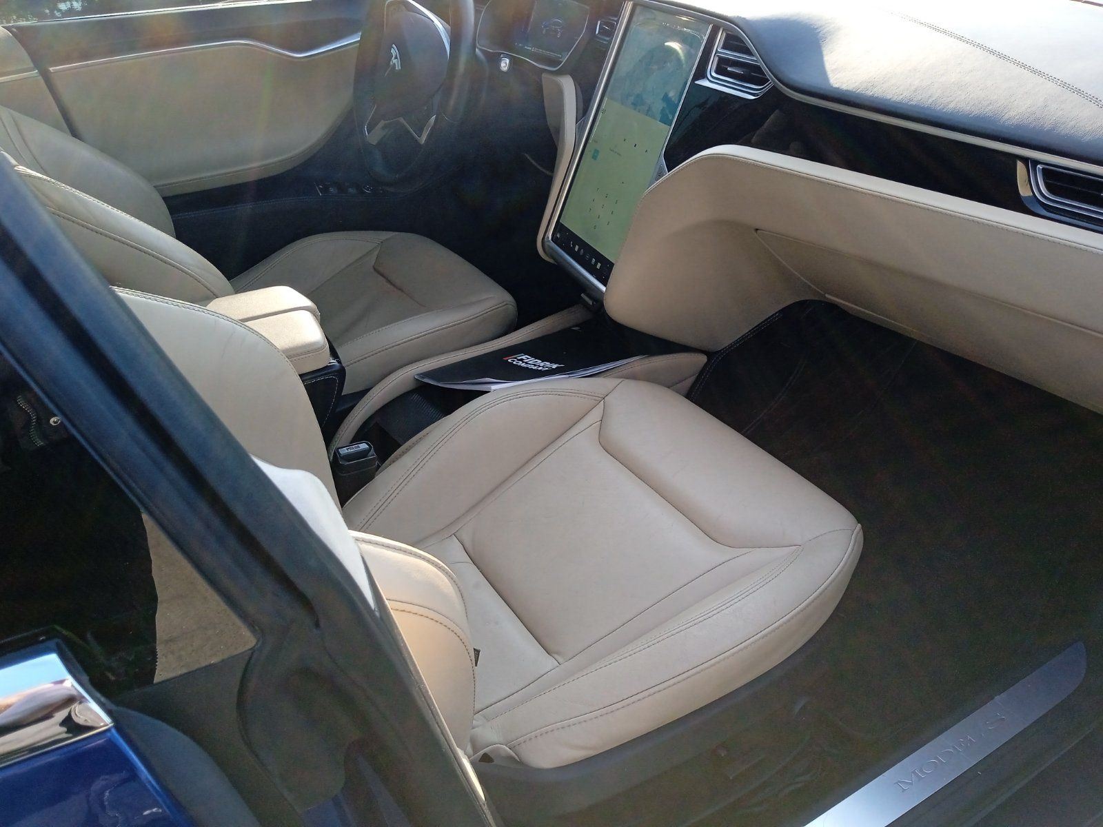 Tesla model S 2016