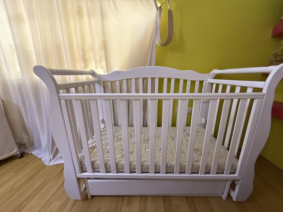 продам дитяче ліжко з матрасом (можуть бути і бортики для дівчинки)