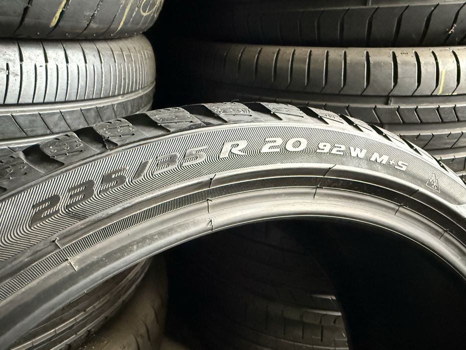 Зимові шини 235/35 R20 Pirelli Sottozero 3 4шт.