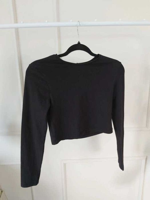Czarny crop top XS 34 Bik Bok złoty zamek
