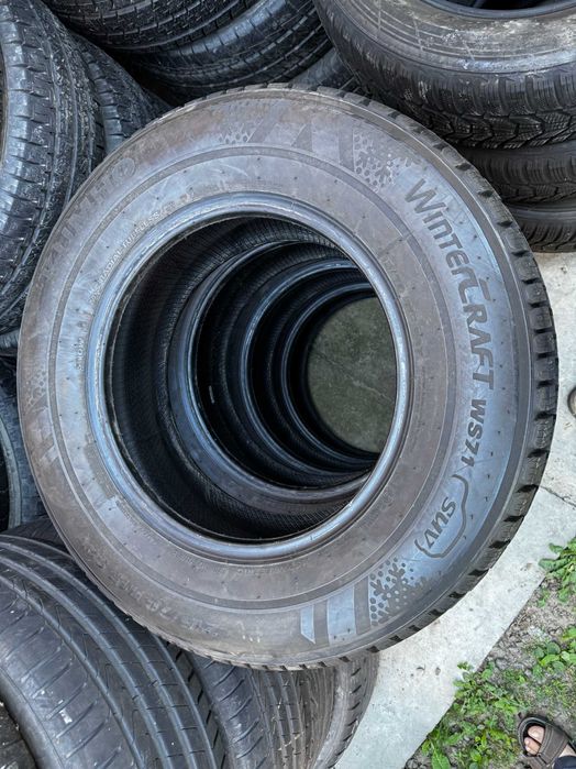 Шини KUMHO 215/70 R15 98T, WinterCraft WS71 SUV, зимова резина