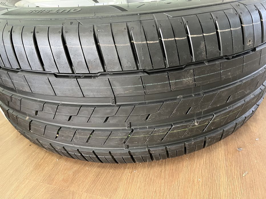 Колеса R21 в зборі на Audi Q8