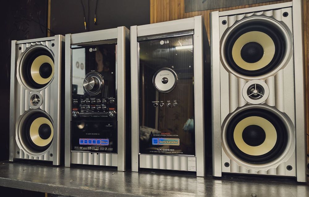 Музыкальный центр LG