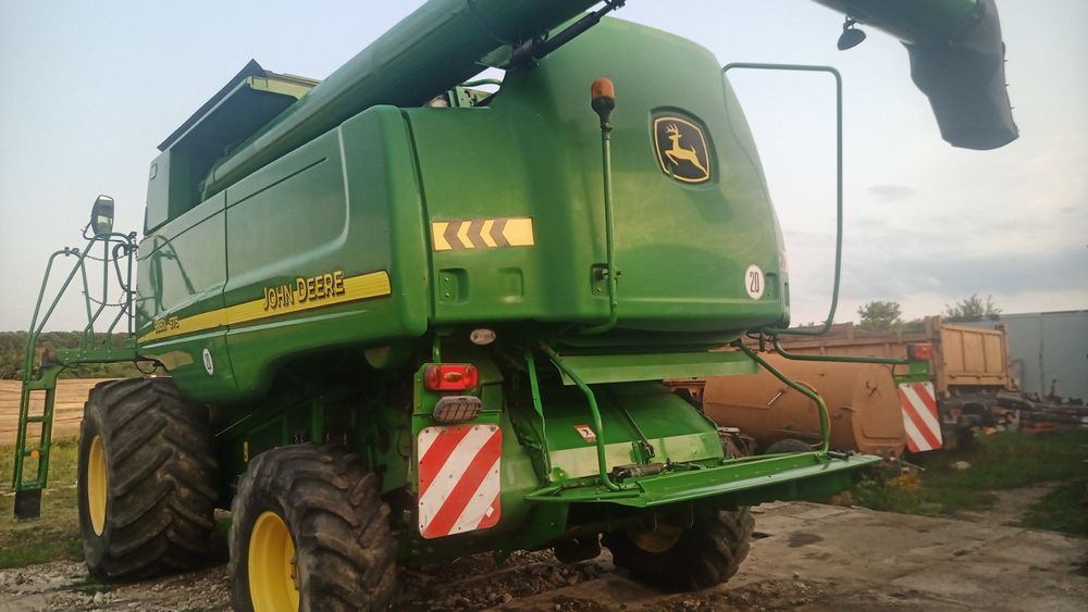 Комбайн зернозбиральний Джон Дир 9880STS