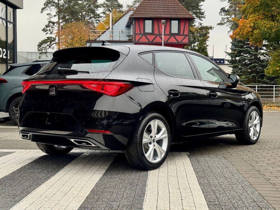 Seat Leon Pakiet wspomagania X, zimowy, opony wielosezonowe, kamera cofania