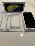 iPhone SE 2020 64GB