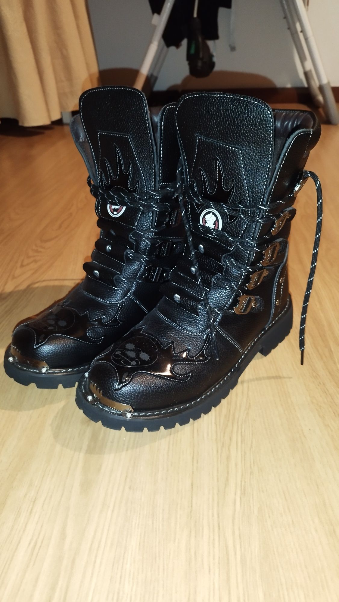 Bota gótica p/motocicleta