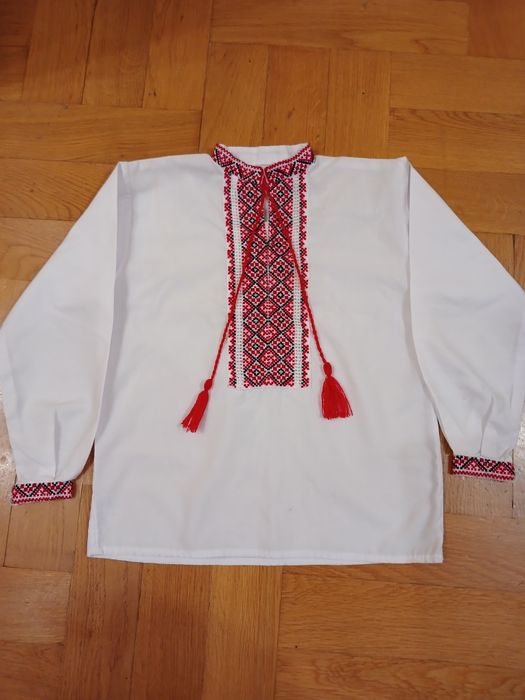 Вишиванка б/В  для хлопчика на3-4 роки