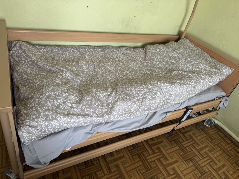 Łóżko rehabilitacyjne elektryczne