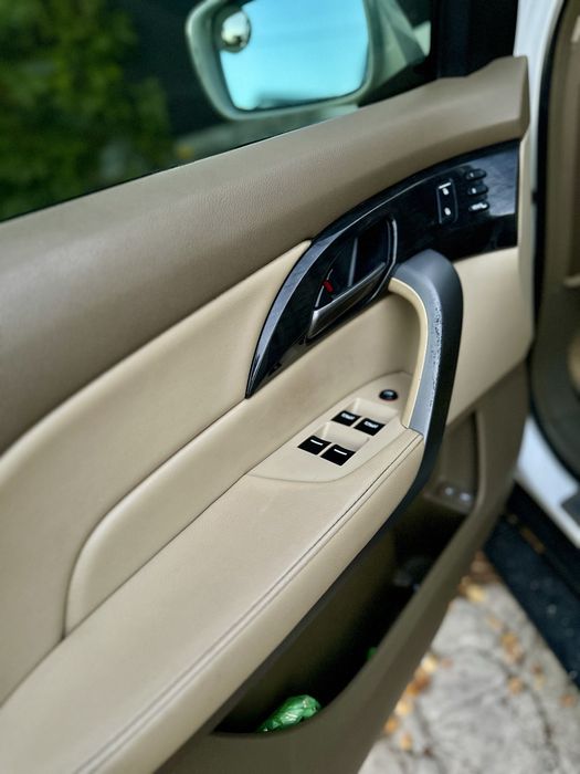 Продам Acura MDX